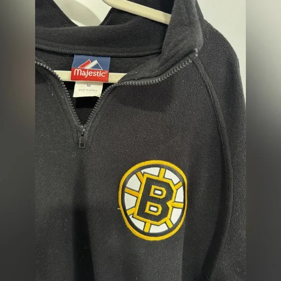 Men’s Majestic Boston Bruins 3/4 Zip Up Fleece Jacket - Picture 2 of 4
